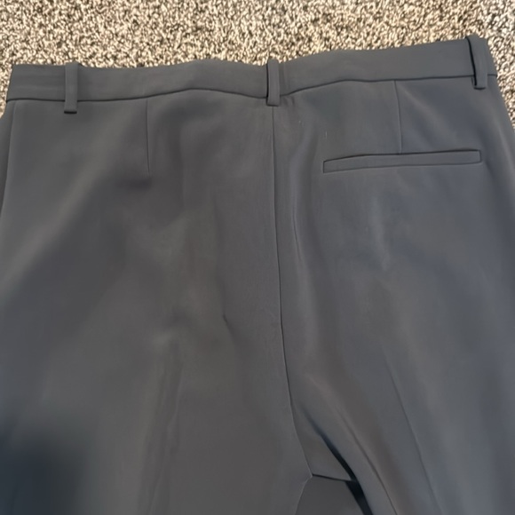 High-quality women’s pants suit by Theory - Picture 12 of 12